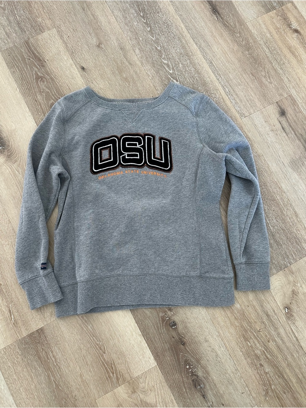 Y2K Jansport Fleece-Lined Gray Sweatshirt with Logo Patch